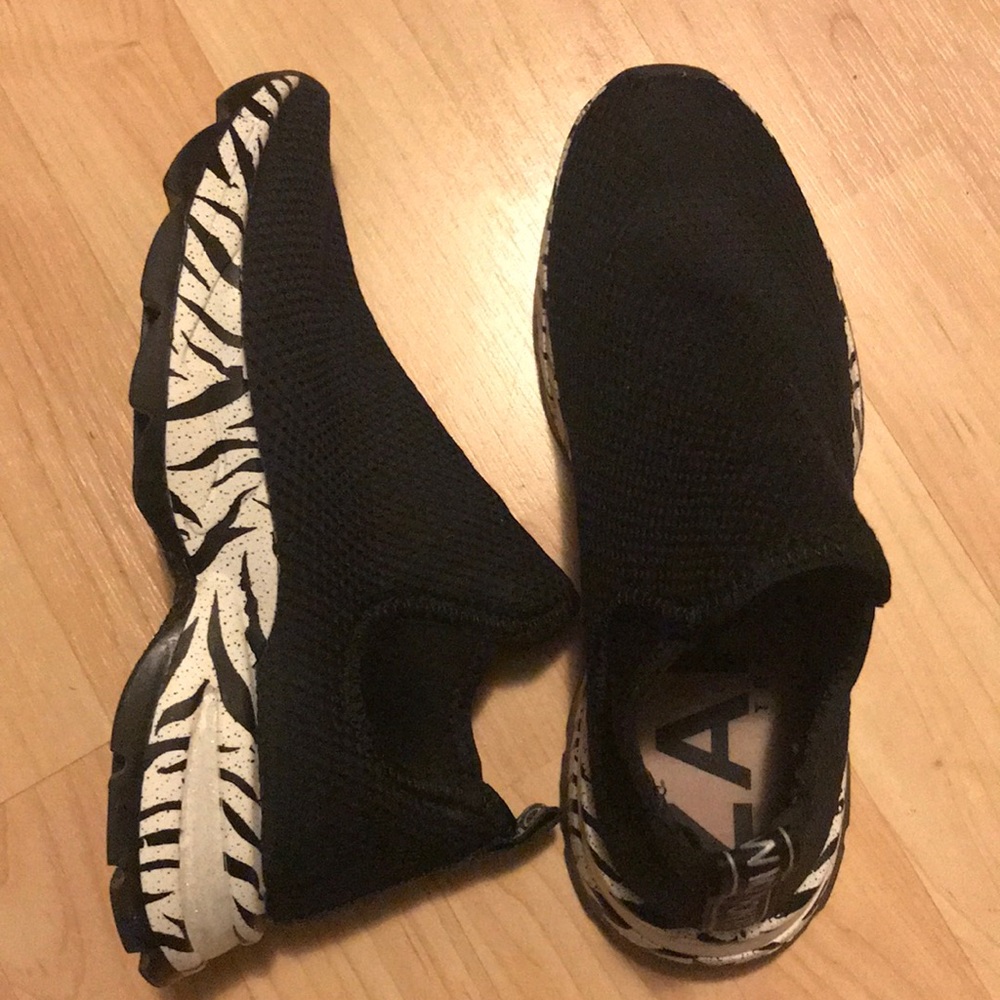 Sock sneakers with zebra print on sole